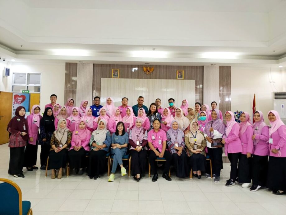 Sosialisasi Penerapan Point of Care Quality Improvement (POCQI) dalam Analisis Mutu Berkelanjutan Layanan Kesehatan Berisiko Tinggi di RSUD dr. Soedarso. Kamis, 3 Oktober 2024.