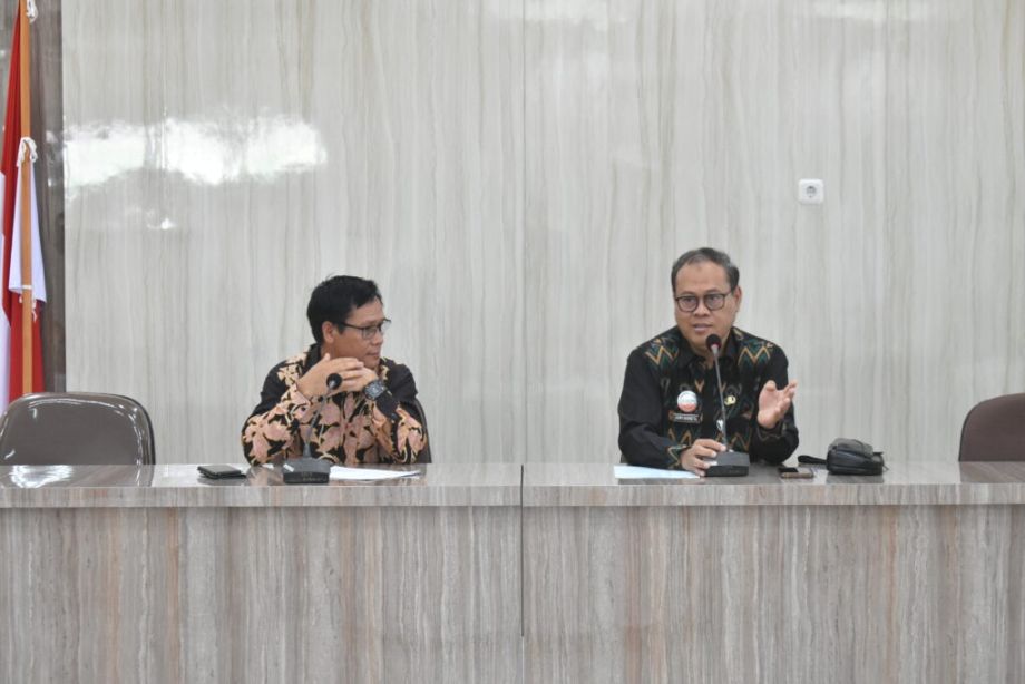 Kunjungan Kerja Komisi IV DPRD, Dinkes dan RSUD Kabupaten Sanggau terkait Sistem Rujukan Terintegrasi di RSUD dr. Soedarso. Jumat, 8 November 2024.