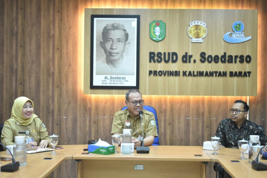 Audensi Pindah Memilih bagi Pasien dan Keluarga Pasien dalam Pemilihan Calon Gubernur dan Wakil Gubernur Kalimantan Barat dari Panita Pemilihan Kecamatan (PPK) Pontianak Tenggara dan KPU Kota Pontianak. Selasa, 19 November 2024.