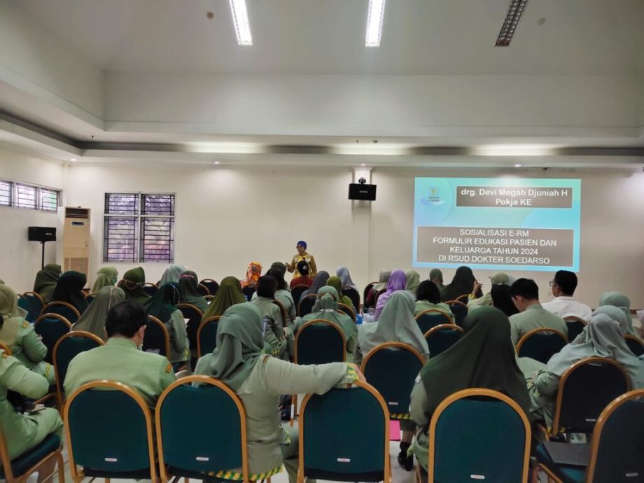 Sosialisasi Pengisian Formulir Edukasi Pasien dan Keluarga di E-RM serta Sosialisasi SPO Pemberian Edukasi Pasien dan Keluarga. Jumat, 11 Oktober 2024.
