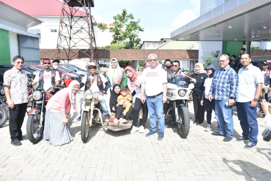 Dukungan Fasilitasi UTDRS RSUD dr. Soedarso pada Kegiatan Donor Darah Khusus Penyandang Thalasemia oleh Bikers Bortherhood 1% MC Indonesia – West Borneo Chapter. Minggu, 17 November 2024.